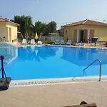 Iliaktida Studio-villas * Φρύνι