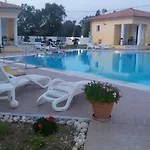 Iliaktida Studio-villas Φρύνι
