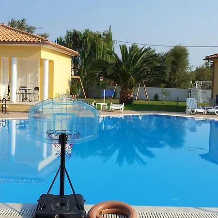 Iliaktida Studio-villas Frinion